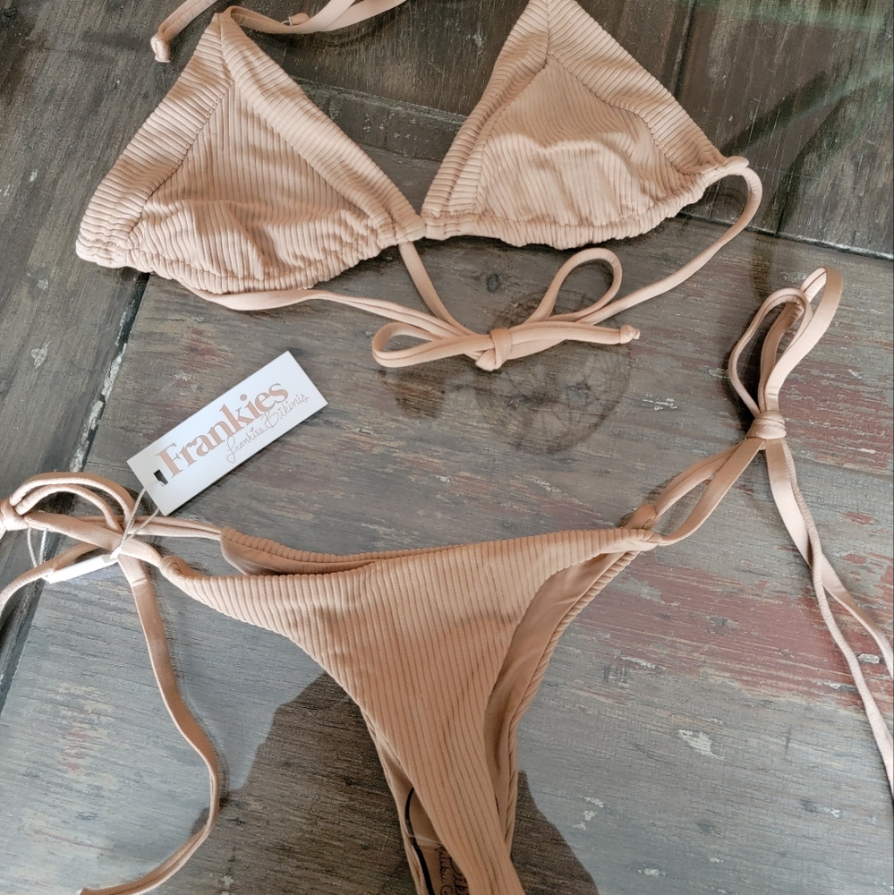 Frankie's Bikini